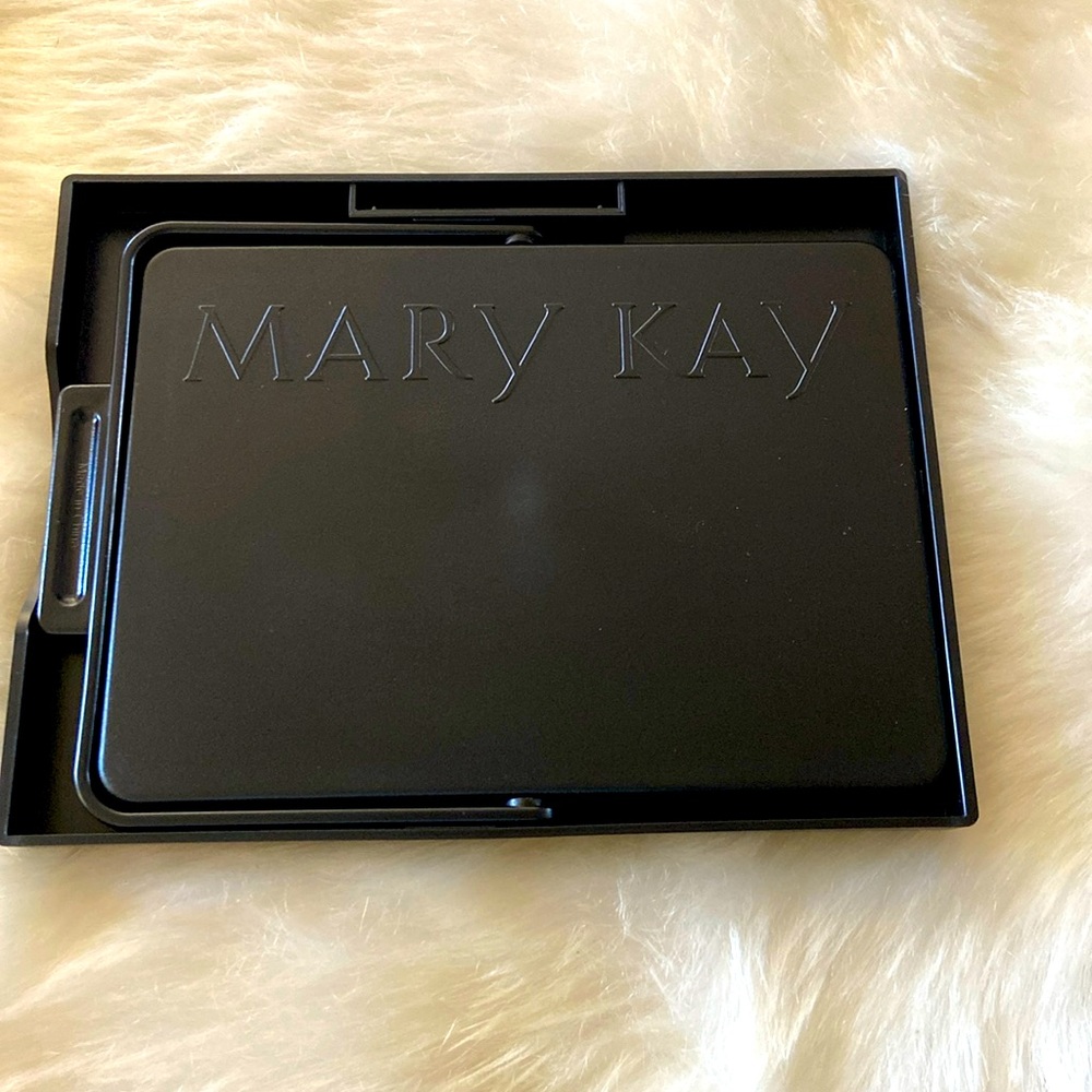 Mary Kay travel mirror with attached tray